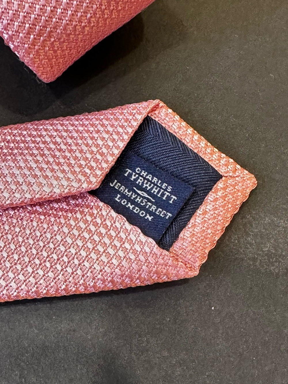 Charles Tyrwhitt Pink 100% Silk Tie Textured Solid Woven Jermyn St Luxury - Picture 5 of 6